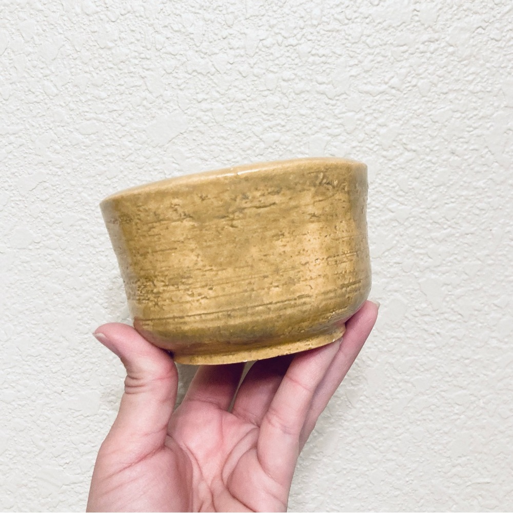 Vintage Handmade Studio Pottery Ceramic Stoneware Tan Yellow Signed bowl
